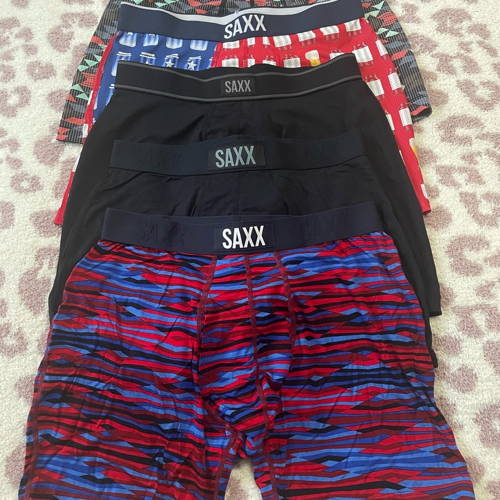 Saxx 5 pairs Briefs size S